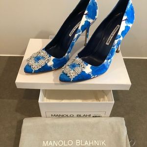 Manolo Blahnik 105mm Blue Floral Satin Hangisi